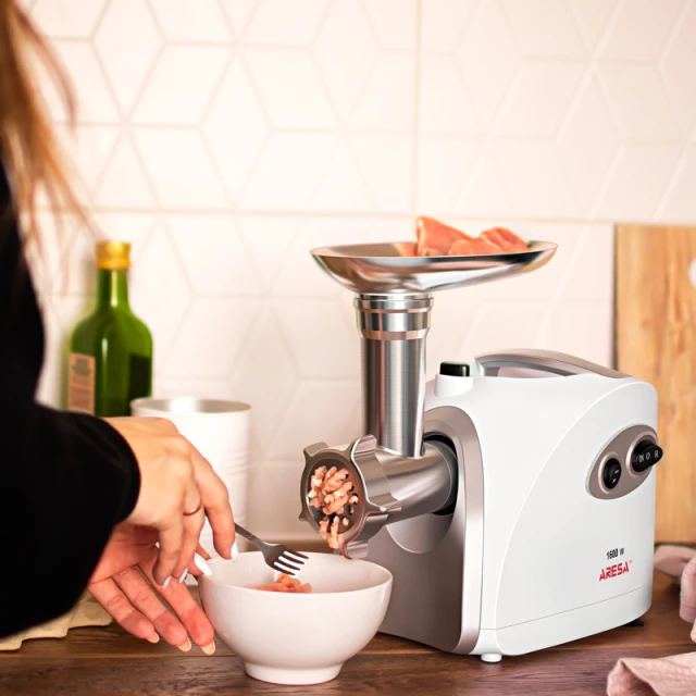 Meat grinder AR-2106