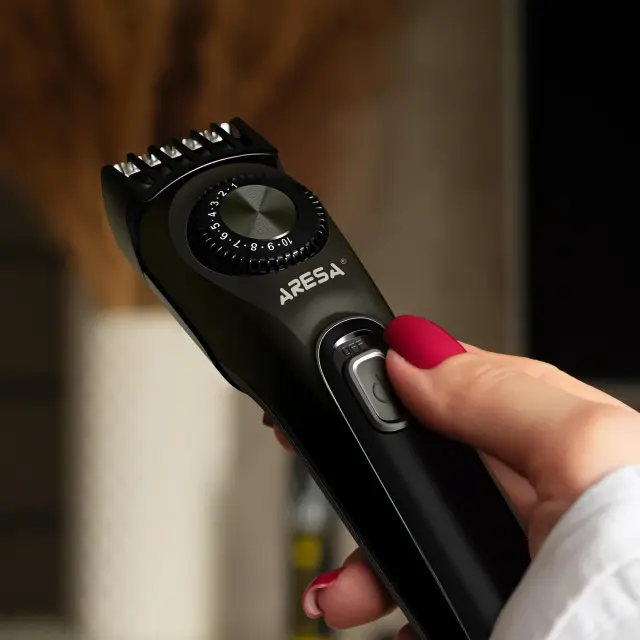 Elektrinė plaukų kirpimo mašina AR-2255